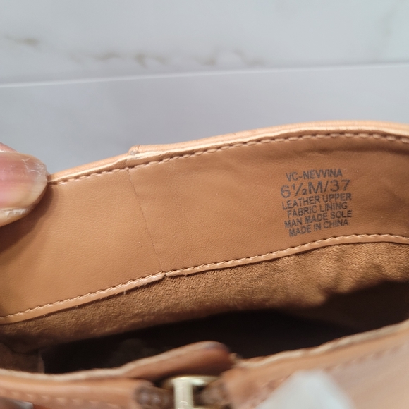 COPY - VINCE CAMUTO NEVVINA BOOTIE - Picture 5 of 7